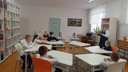 Қазақстан Республикасының Тәуелсіздік күніне орай мектеп кітапханасында сынып сағаты өткізіліп, сондай-ақ тақырыптық көрме ұйымдастырылды. Іс-шараның мақсаты — оқушыларда патриоттық сезімді қалыптастыру, өз елінің тарихына, мәдениетіне және мемлекеттік рә